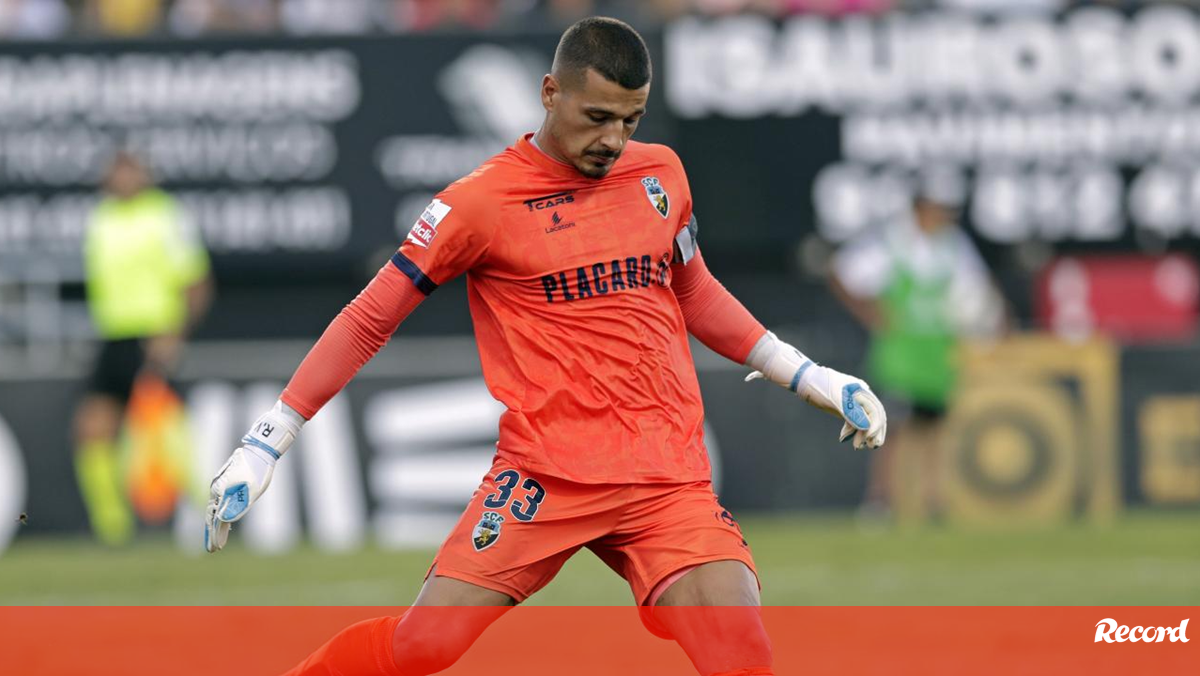 Claque Do Farense Vai Homenagear Ricardo Velho No Jogo O Estoril