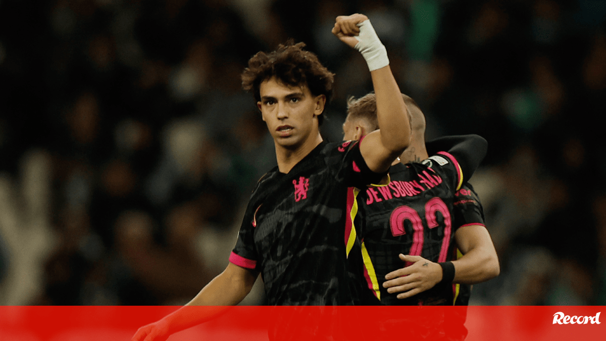 Chelsea goleia bis de João Félix e assistência de Pedro Neto e