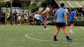 Da NBA para... o relvado: Wembanyama apanhado a jogar futebol... na Costa Rica