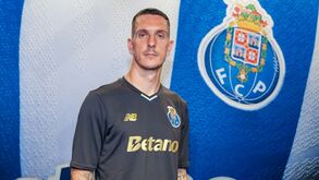 João Costa reforça o FC Porto e herda o número 24