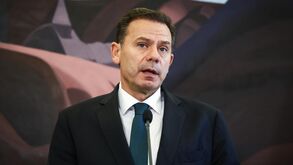 Luís Montenegro anuncia reprivatização de 49,9% do capital social da TAP