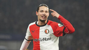Moussa, jogador do Feyenoord, volta à agenda