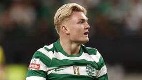 Conrad Harder é cobiçado pelo Rennes, que não quer cometer 'loucuras' no mercado