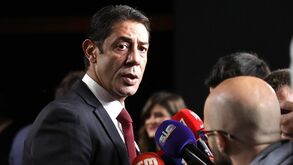 Rui Costa fala aos jornalista durante o Portugal Football Globes