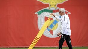 José Mourinho no treino do Benfica