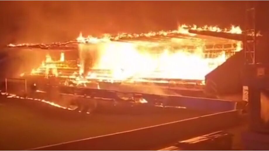 Bancada principal ficou totalmente queimada e, ao que tudo indica, terá de ser demolida e reconstruída