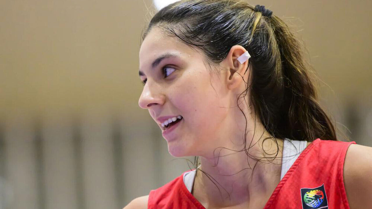 Clara Silva enters March Madness with victory and tremendous exhibition