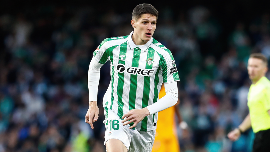 Sergi Altimira, médio do Betis, no radar do Sporting