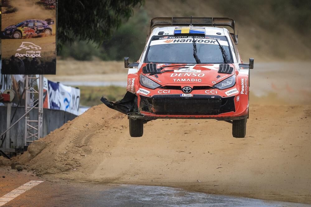 Rally de Portugal: puncture thwarts Solberg and storm catches the Portuguese