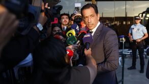 Pedro Proença no aeroporto