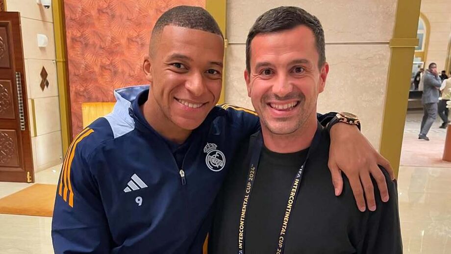 Entrevista Record ao treinador que trabalhou com o francês no Monaco e no PSG