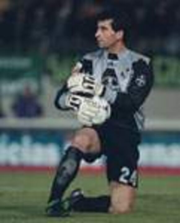 Pedro Espinha no Porto nos próximos três anos