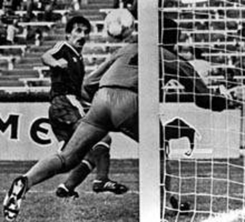 História do Portugal-Inglaterra: Vitória na estreia do Mundial-86