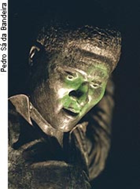 Estátua de Eusébio vandalizada