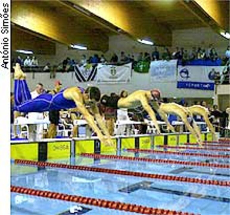 Sport Algés e Dafundo lidera tabela mundial em piscina curta