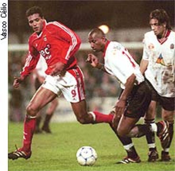 Louletano frente ao Benfica: A criatividade de Caniggia