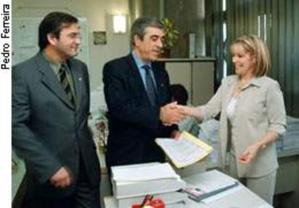 João Vale e Azevedo formaliza candidatura