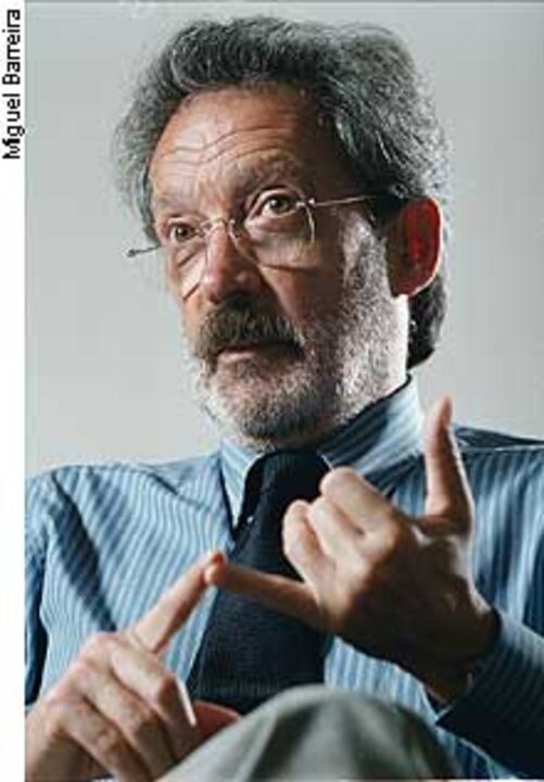 Dias da Cunha: «É o sistema no seu esplendor»