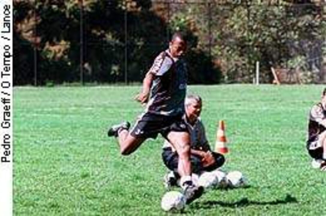 Benfica apresentou proposta pelo ponta-de-lança André