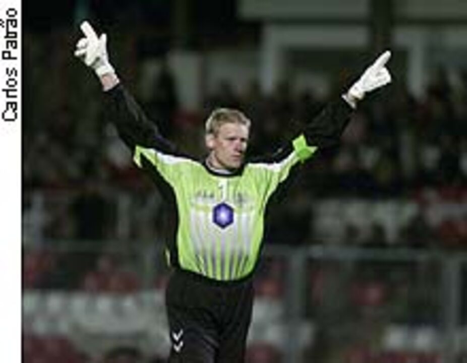 Peter Schmeichel anuncia adeus à selecção dinamarquesa