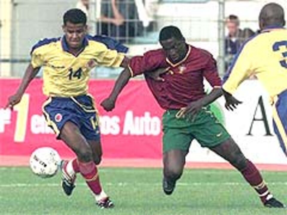 Torneio Toulon (Final): PORTUGAL-COLÔMBIA, 2-1 (Postiga 5m, Ricardo Costa 52m; Valdés 27m [gp])