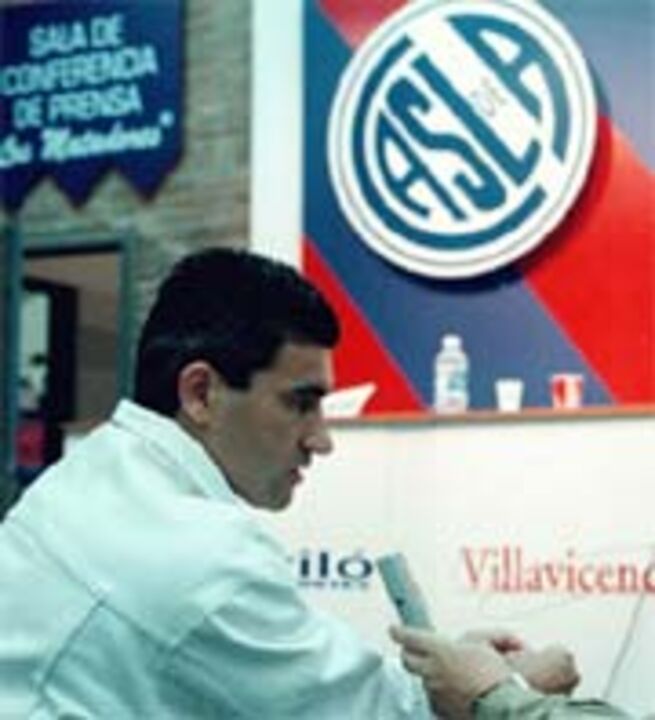 Alberto Acosta assina pelo San Lorenzo