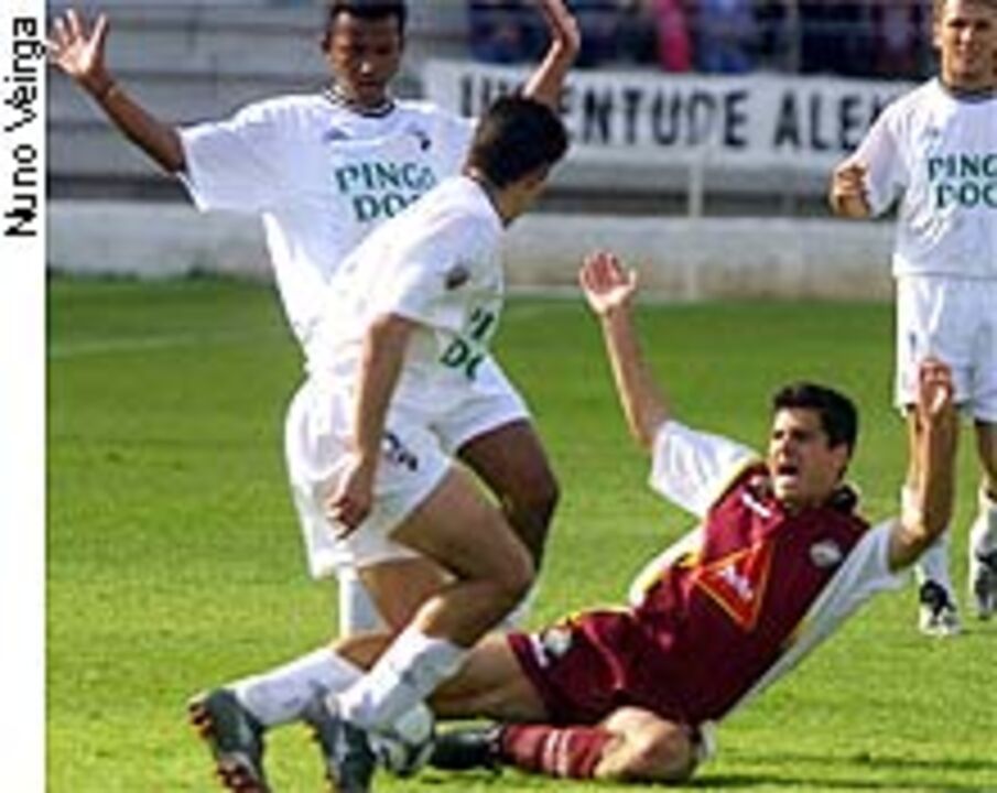 Campomaiorense-Farense, 1-0: O ponto é quem mais ordena...