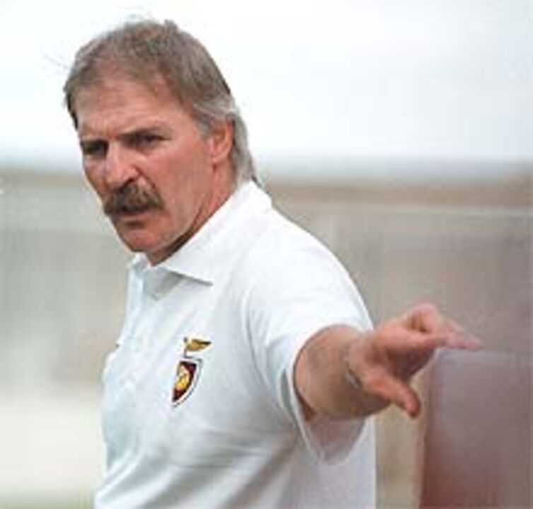 Jorge Amaral assume comando técnico