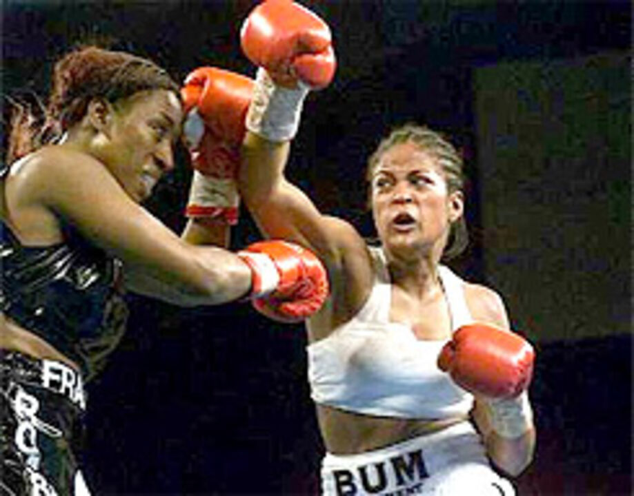 Filha de Muhammad Ali vence filha de Joe Frazier