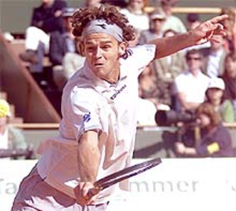 Roland-Garros: Guga, o «Picasso II», (re)conquista Paris