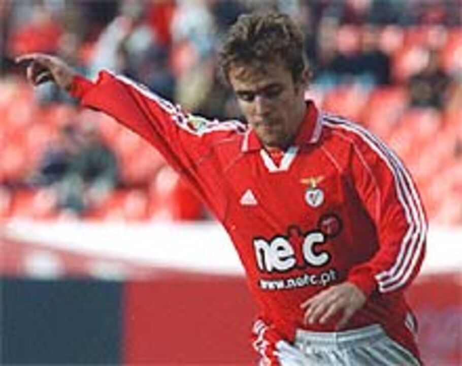 Roger é reforço para próxima época