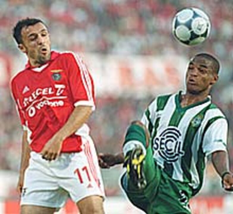 BENFICA-V. SETÚBAL, 3-2 (Mantorras 31'', 37'' e 69''; Marco Ferreira 22'', Hugo Henrique 87'')