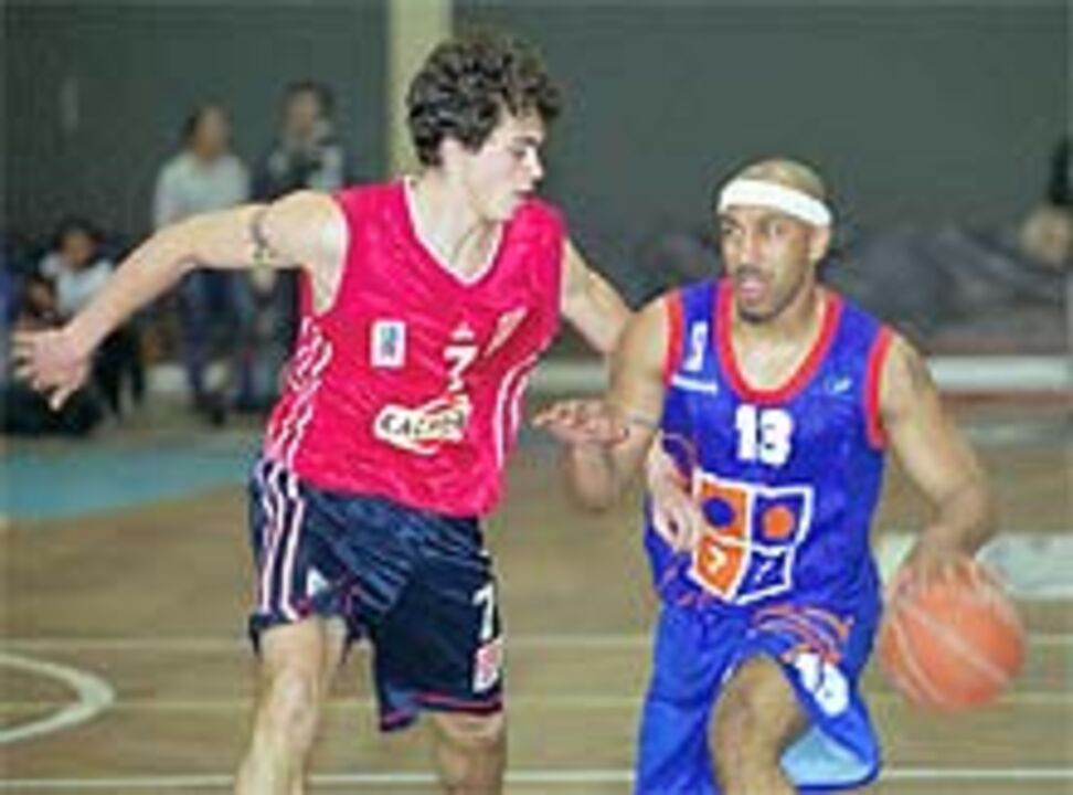 PT e Oliveirense lideram bolsa de apostas alargada