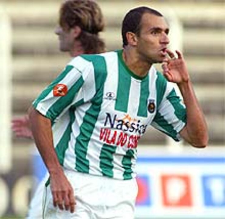Evandro eleito o melhor do mês