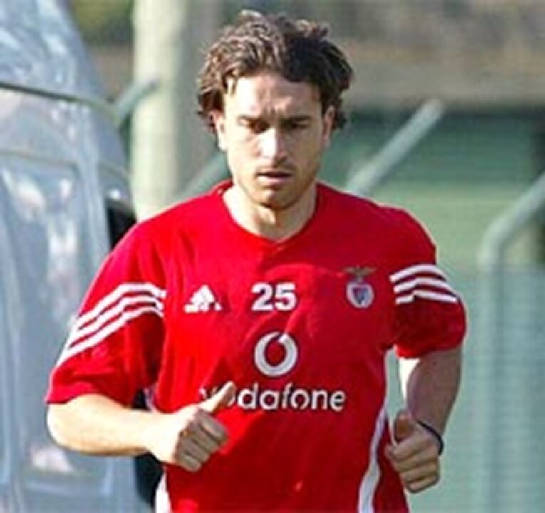 Lesão no pé esquerdo condiciona Sokota