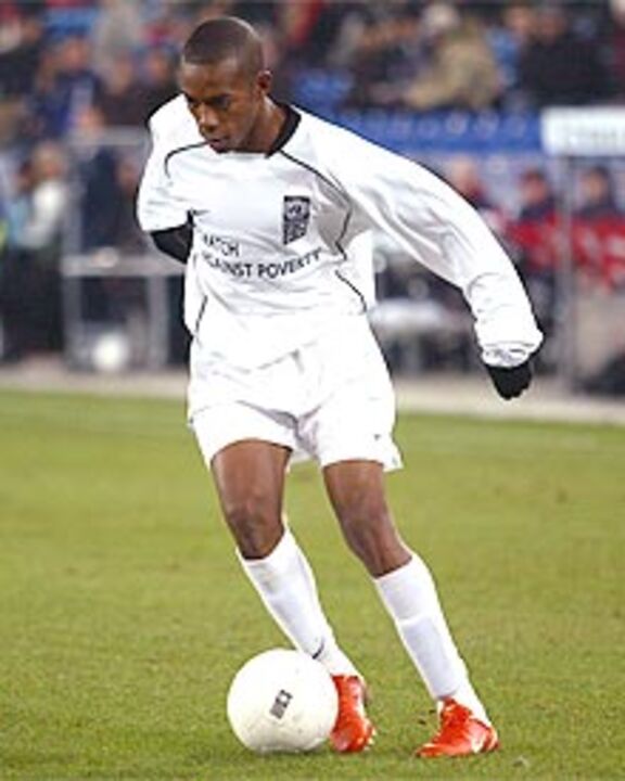 Benfica garante Robinho