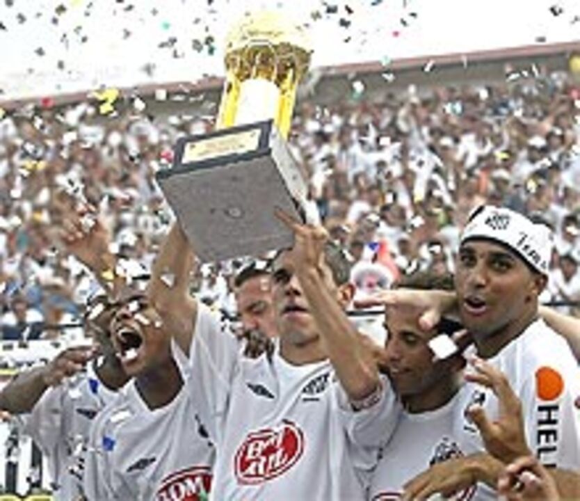 "Peixe" chamado Santos em filme preto e branco