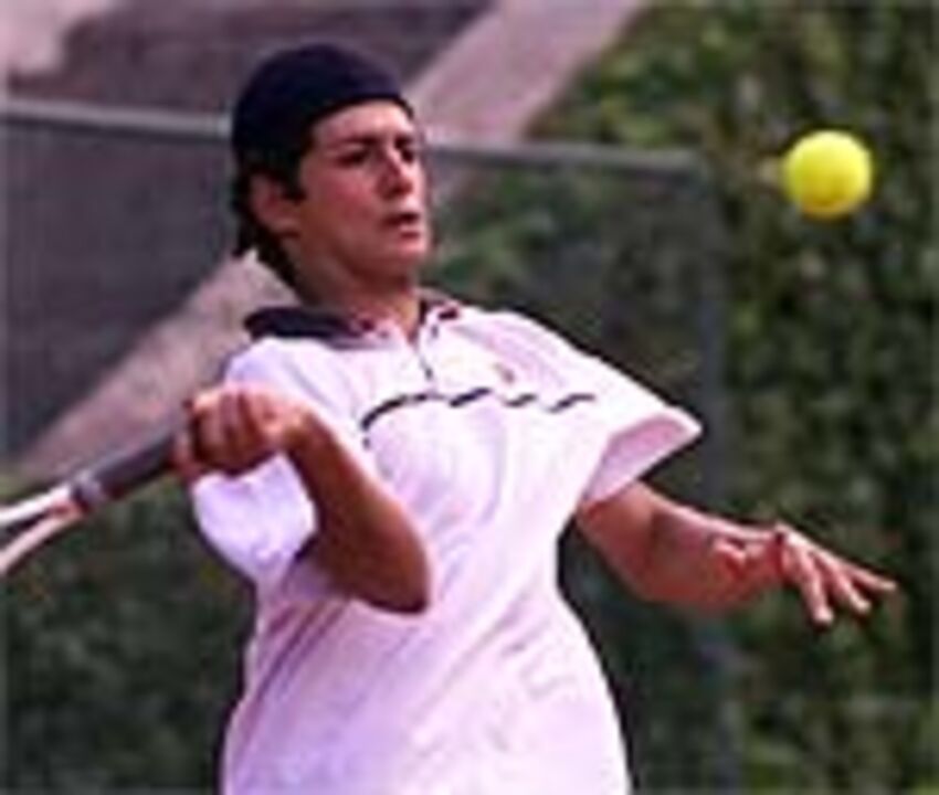 Tiago Godinho passa à segunda ronda em Hanói