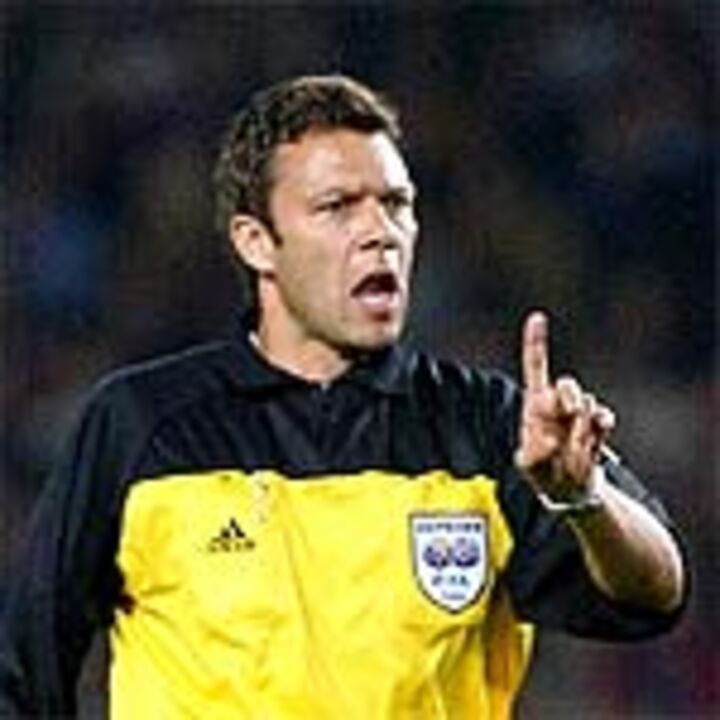 Suíço Urs Meier «apita» Milan-Real