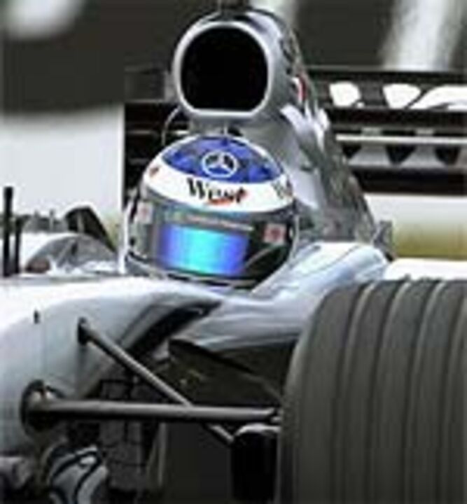 GP Japão: Raikkonen mais rápido nos treinos livres