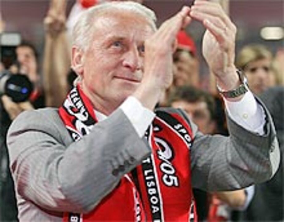 Trapattoni anuncia saída