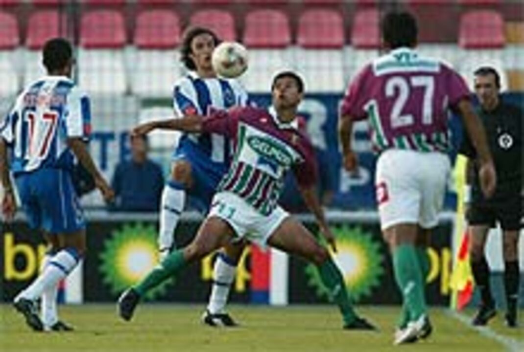 E. Amadora-FC Porto, 1-1: O dragão queimou-se nas próprias brasas