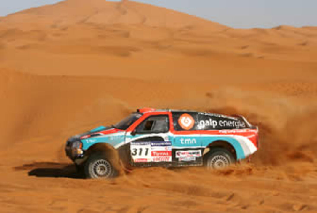 Lisboa-Dakar: Carlos Sousa ascende ao 13º lugar