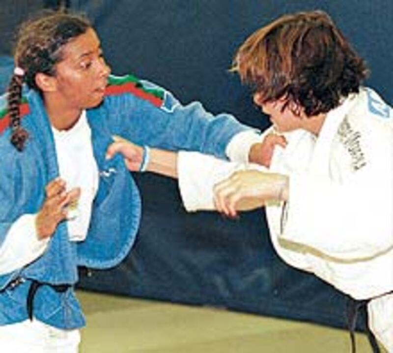 Judo: Tempestade no Naval