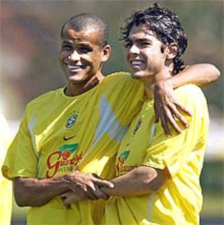 Kaká no posto de Ronaldinho