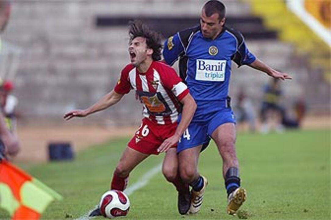 D. AVES- NACIONAL, 3-1 (Artur Futre 44'', 62'', Vítor Manuel 86'';Filipe Anunciação [pb] 26'')