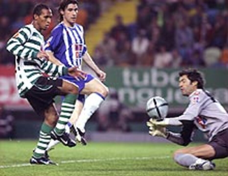 Sporting-FC Porto, 2-0: Dois sinais vermelhos deram luz verde ao leão
