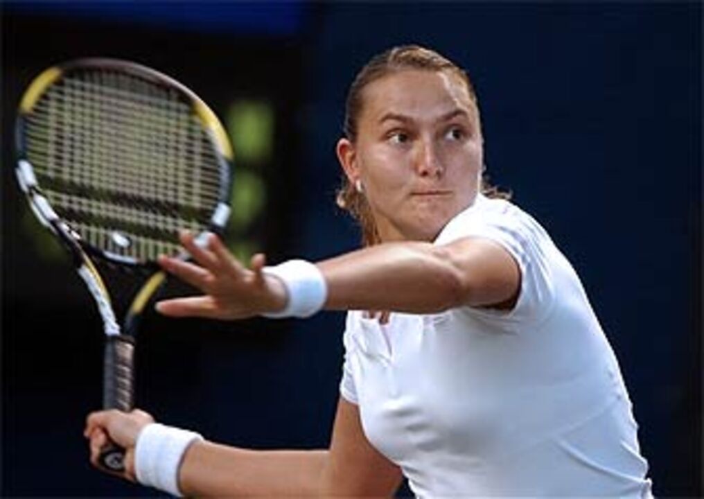 Bausch & Lomb Championships (Amelia Island): Petrova nos "quartos"