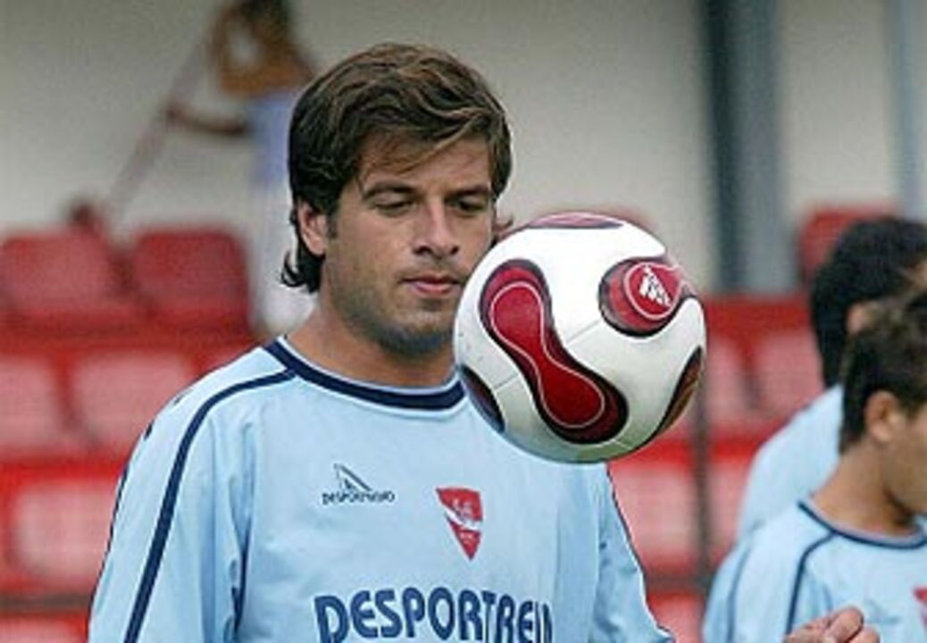 Bruno Tiago pode ser reforço