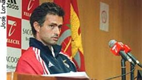 Mourinho demitiu-se por ser «treinador a prazo»